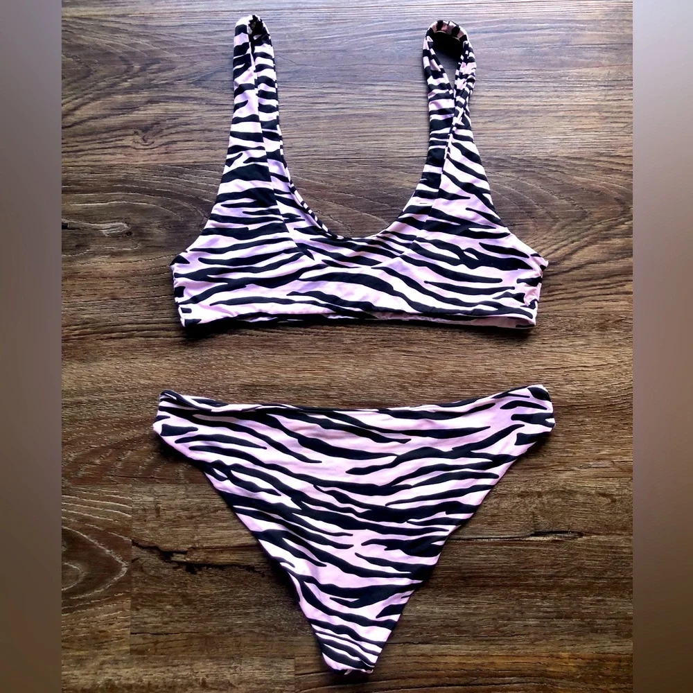 MAI Set - Picture 2 of 3